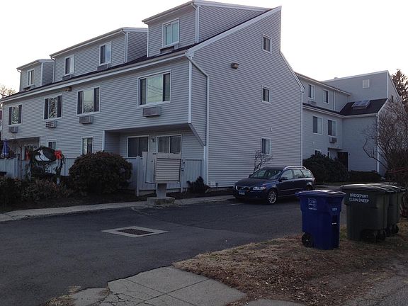 2nd image of 69 Harbor Ave APT C1