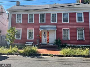 13 Oak St, Salem, NJ 08079