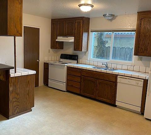 5th image of 6805 Filbro Dr APT 102