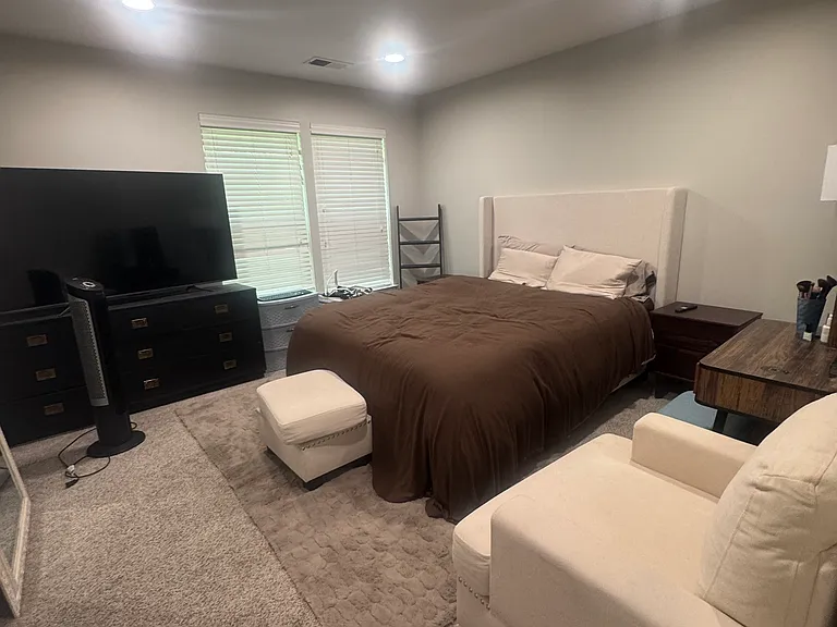 648 Huffine Manor Cir — Photo 7