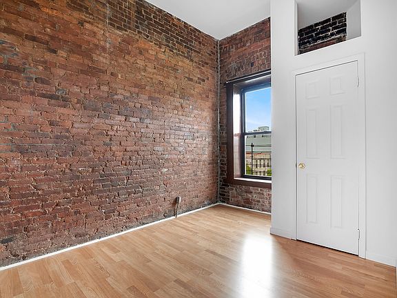 3rd image of 1978 Madison Ave #8