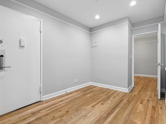 4th image of 324 E 61st St APT 4FW