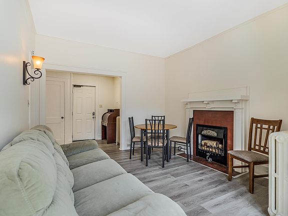 2nd image of 2209 15th St #4