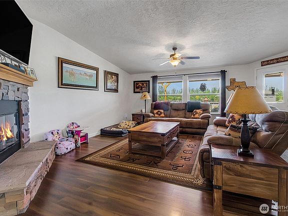 5th image of 14323 Herbert Lane SE