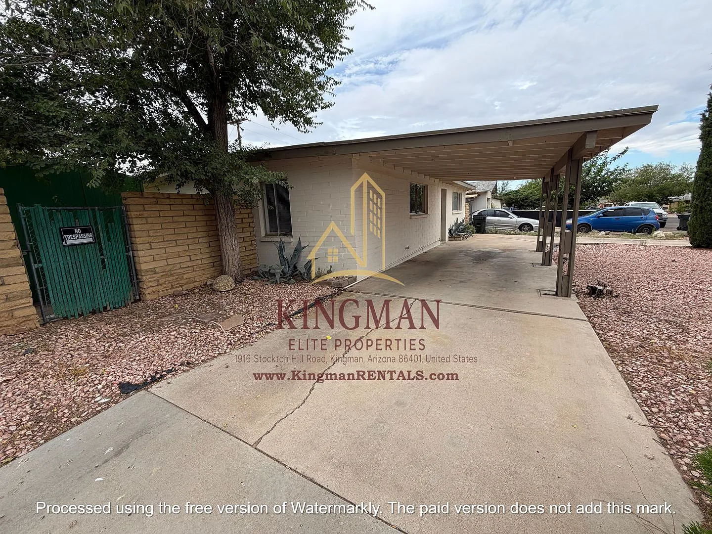 3 Bed, 2 Bath Home with RV Gate, Circle Drive, Screened Porch & Storage Shed — Photo 2