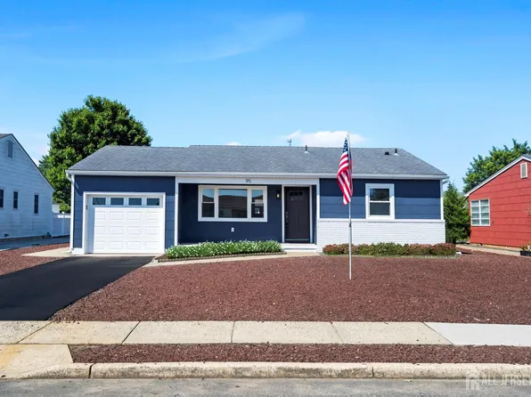 95 Carlisle Rd, Toms River, NJ 08757