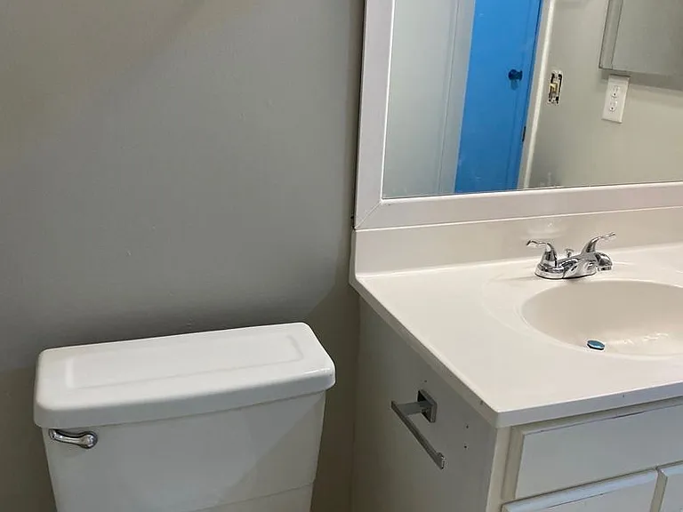 901 Olmstead Dr #33 — Photo 9
