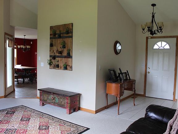 Entry way