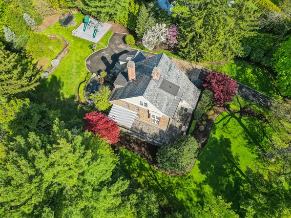 18 Chestnut Pl, Short Hills, NJ 07078