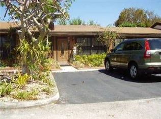 2281 Buttonwood Ave, Hollywood, FL 33026