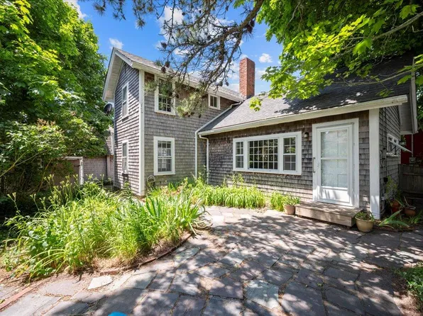 6 Priscilla Alden Road, Provincetown, MA 02657
