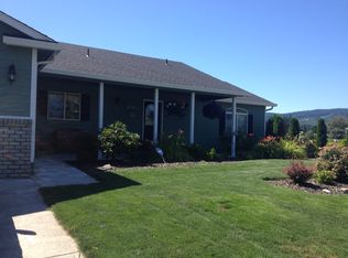 1205 SW 3rd Ave, Mill City, OR 97360