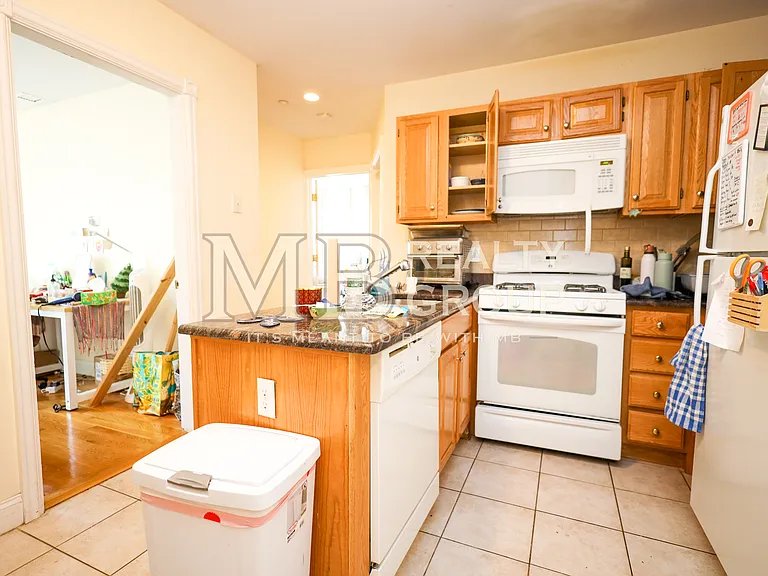 90 Westland Ave #301 — Photo 1