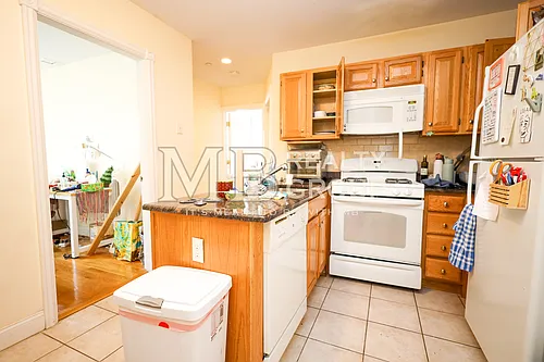 90 Westland Ave #301 Photo 1