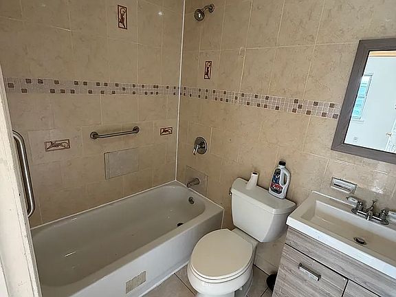 4th image of 1000 Boynton Ave #3