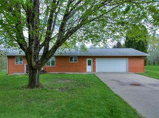 409 Vista Dr, Alma, WI 54610