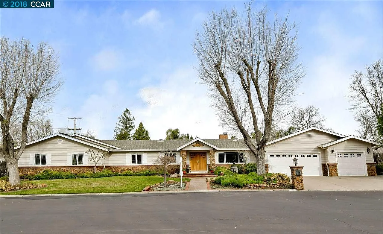 604 Bobbie Dr photo 1