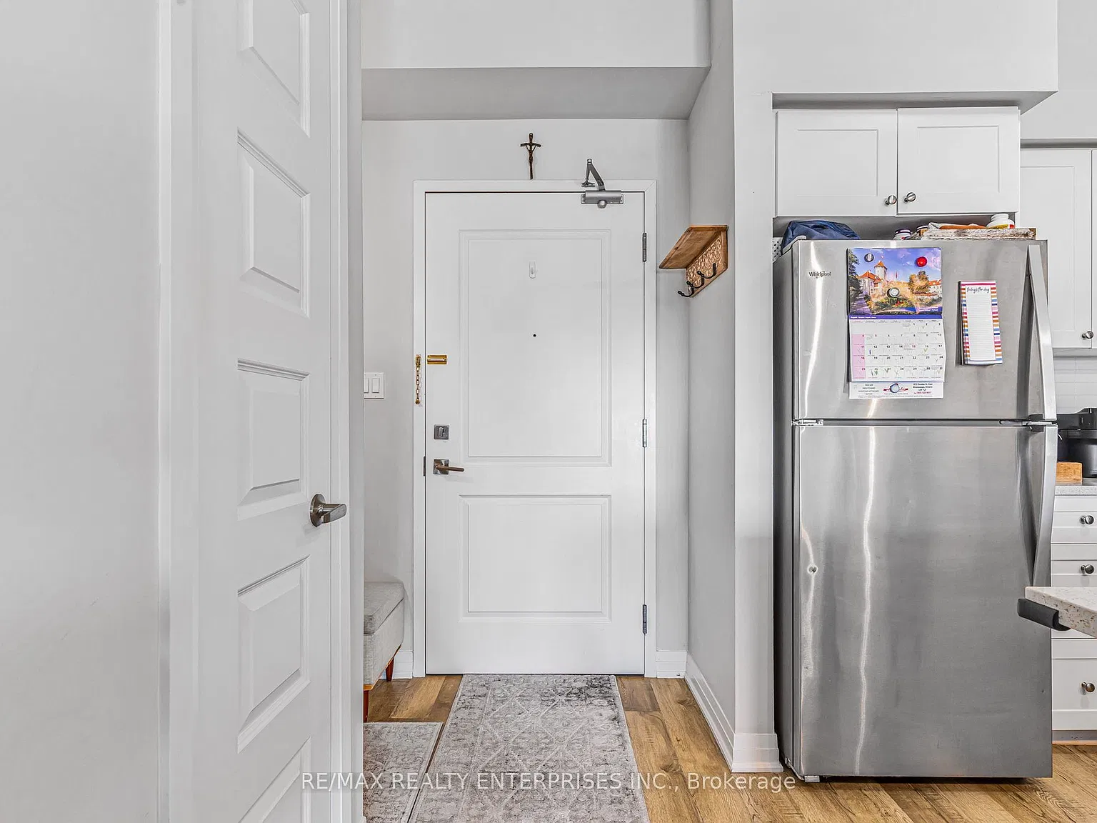 2 bed, $2,700 — Photo 4
