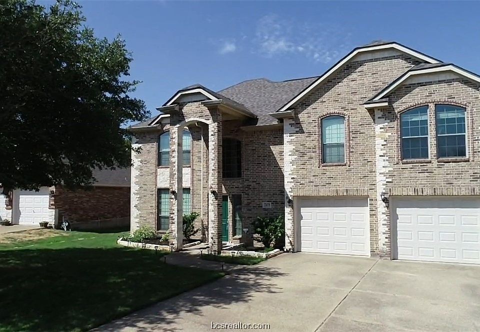 1st image of 2479 Newark Cir