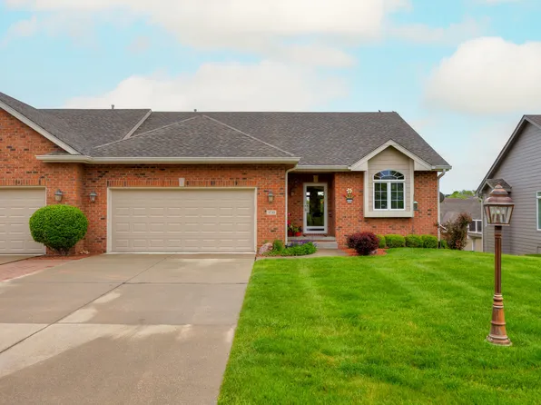 3739 155th Ct, Urbandale, IA 50323