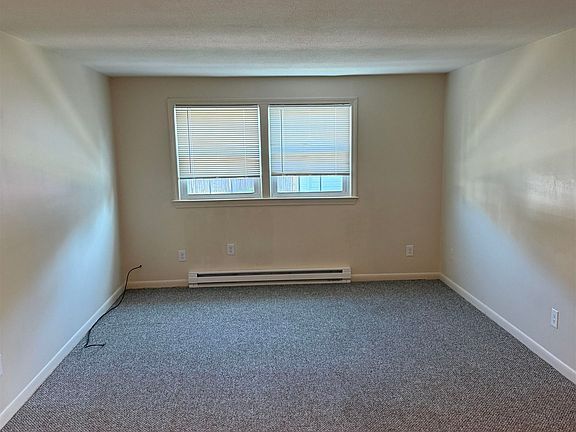 4th image of 2 Grand Ave