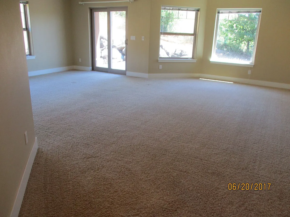 Building Photo - 786 S Savoy Ct