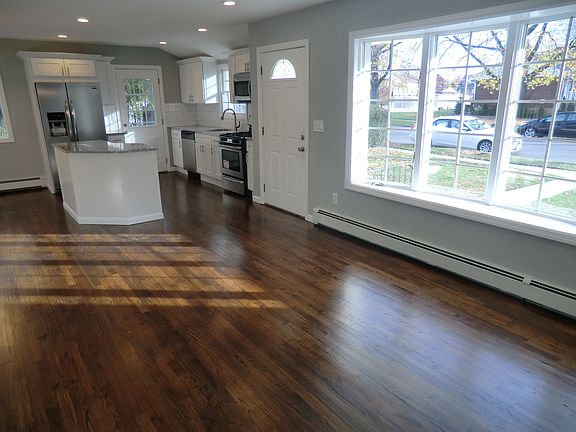 5th image of 482 Ocean Ave