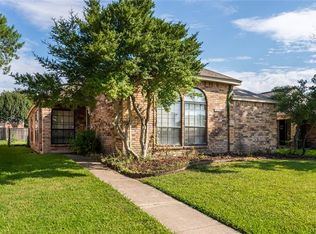 1145 Paintbrush St, Mesquite, TX 75149