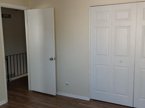 4th image of 1879 Jamestown Cir