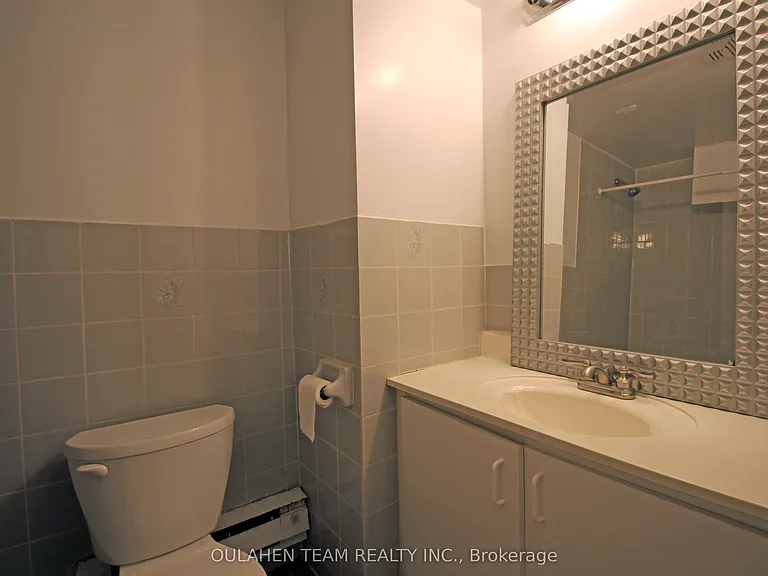 38 Finch Ave W — Photo 21