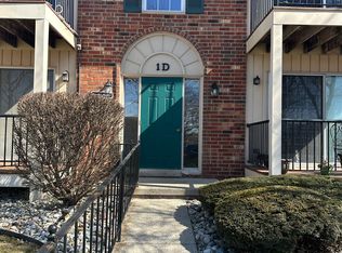 12020 Fifteen Mile Rd #6, Sterling Heights, MI 48312