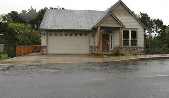1st image of 4538 SW Coast Ave