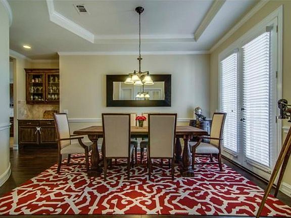 4th image of 210 Aspen Ln