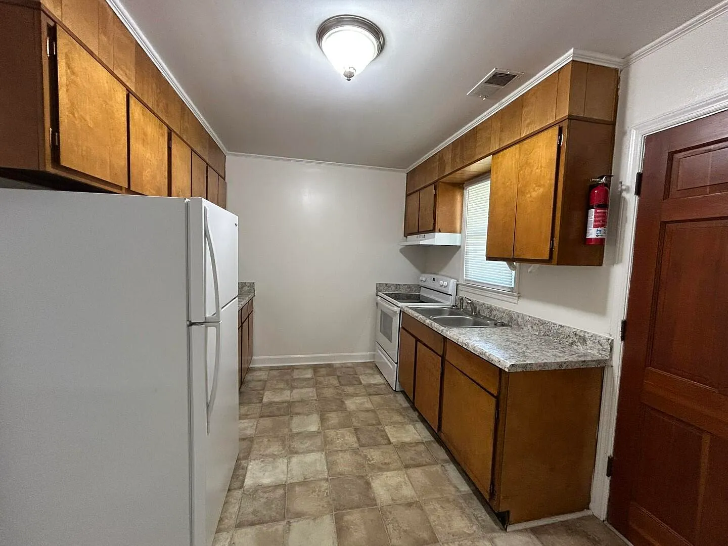 2 bed, 2.0 bath, $900 — Photo 3