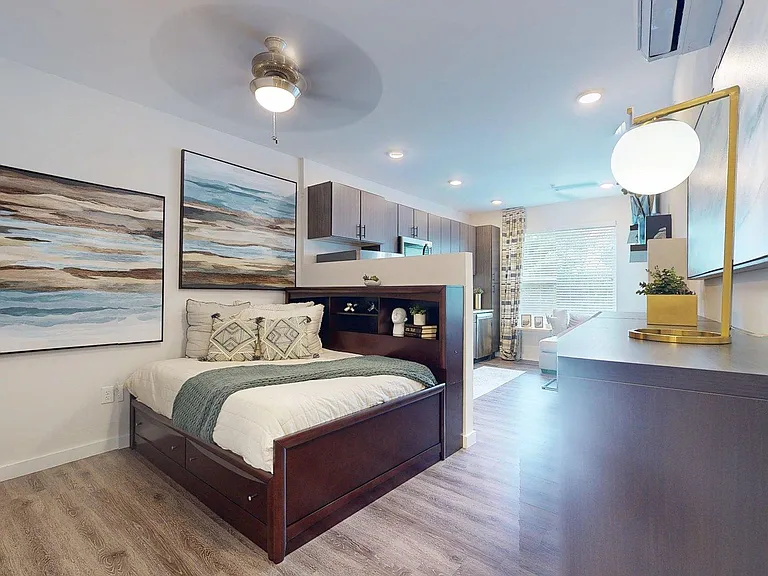 Vine Street Studio Bedroom