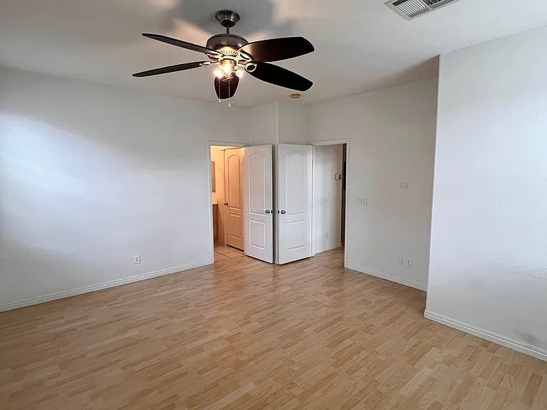 6255 W Arby Ave #301 — Photo 14