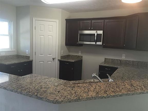 4th image of 25057 SW 6th Ln