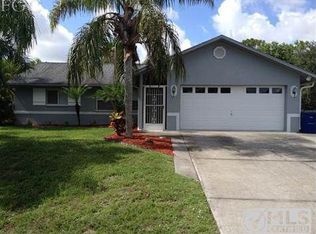 8462 Cardinal Rd, Fort Myers, FL 33967