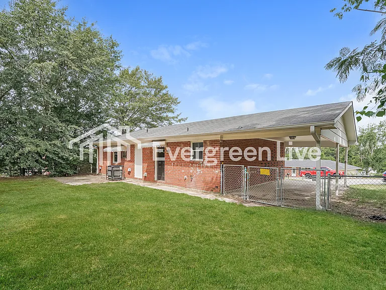 3406 Chadbourne St — Photo 14