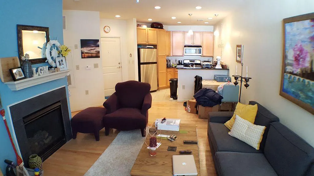 1 bed, 704 sqft, $2,100 — Photo 2