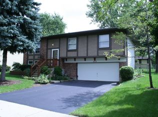 405 Galahad Rd, Bolingbrook, IL 60440