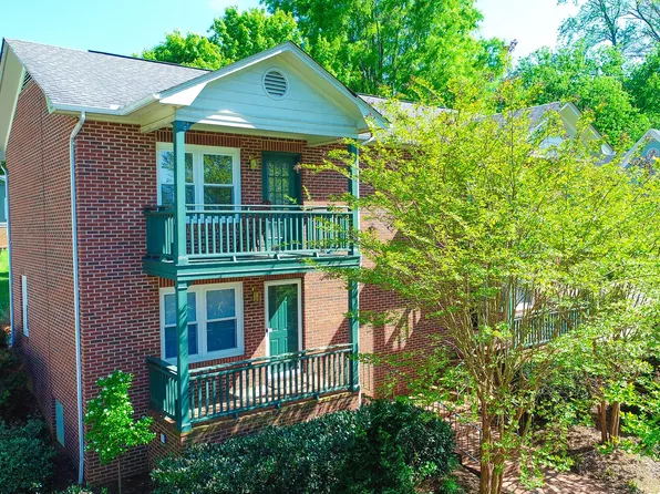 404 E Concord St #A, Morganton, NC 28655