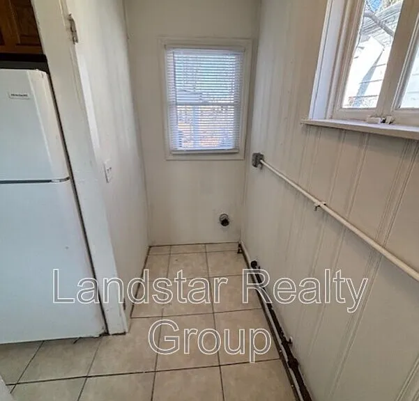 3762 Parthenia Ave — Photo 10