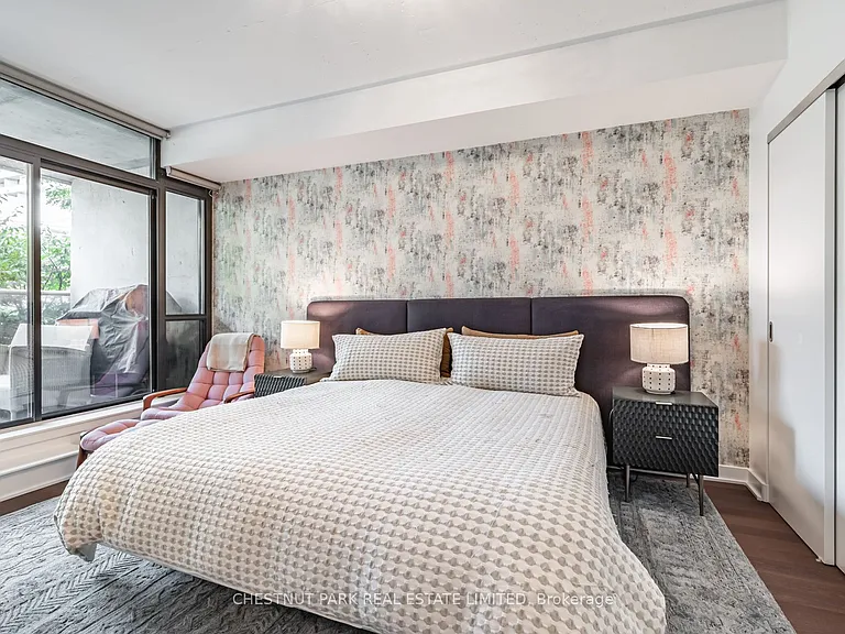 64 Niagara St #221 — Photo 19