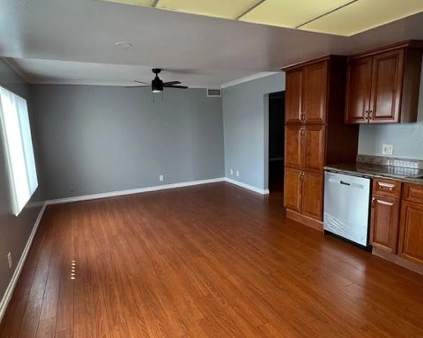 Village Court Apartments — Photo 3