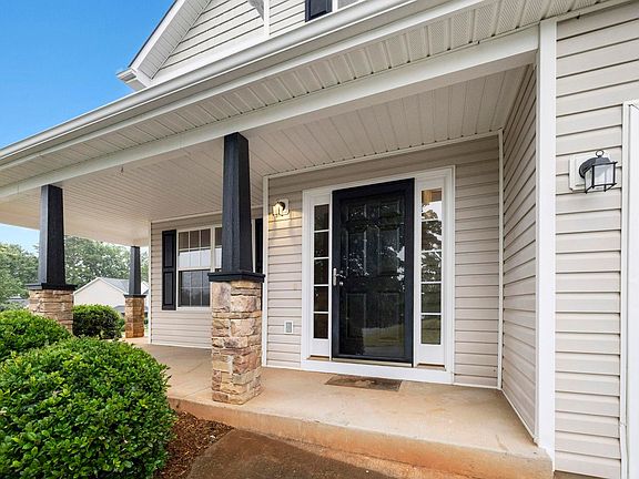 2nd image of 110 Twinflower Dr