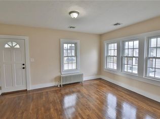 18 Daboll Ct, Warwick, RI 02889