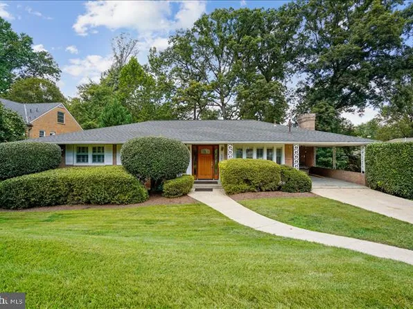 3303 Brooklawn Ter, Chevy Chase, MD 20815