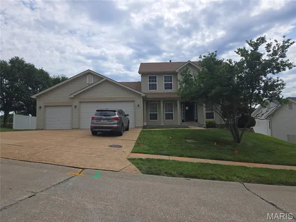 1900 Old Hickory Ct, Arnold, MO 63010