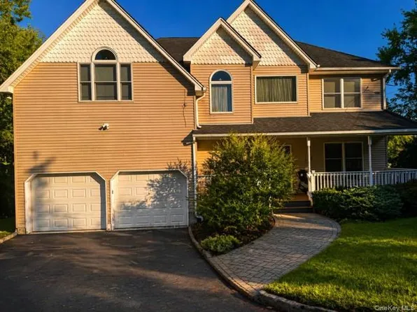 79 E Hall Avenue, New City, NY 10956